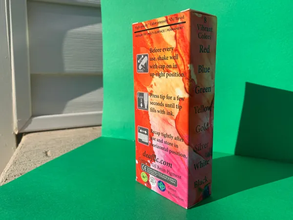 Back of the box, with the usage steps.