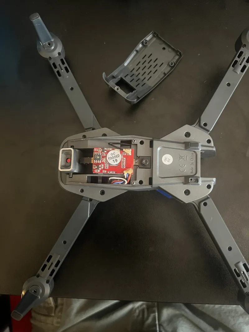 A low-cost drone opened up to see what's inside.